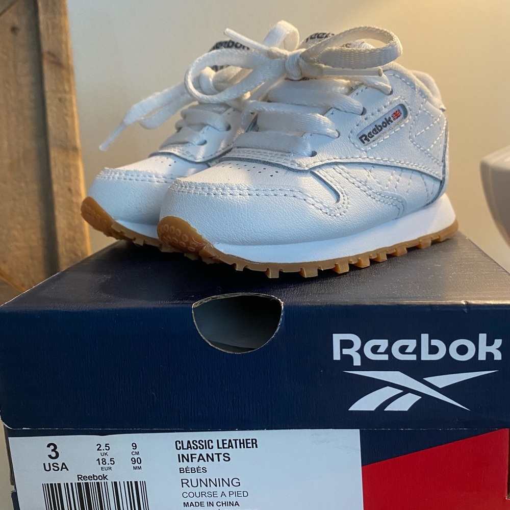 SOLD Reebok Classic Leather Infant Shoes